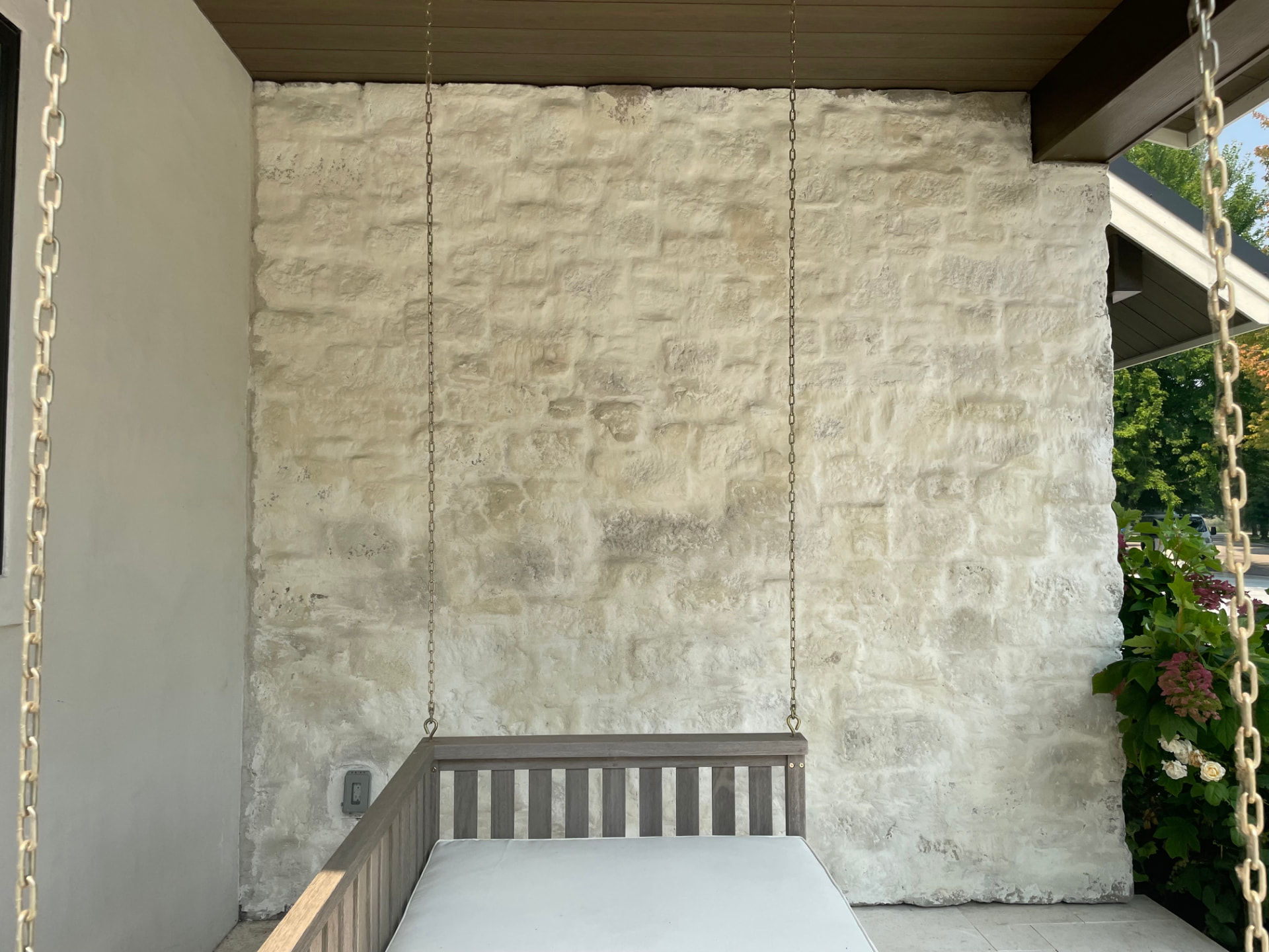 The White Brick House finished interior — image 4
